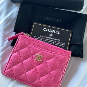 CHANEL grained calfskin & silver-tone metal zipped card holder in neon pink